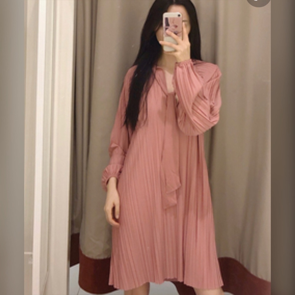 PLEATED DRESS - Picture 4 of 12